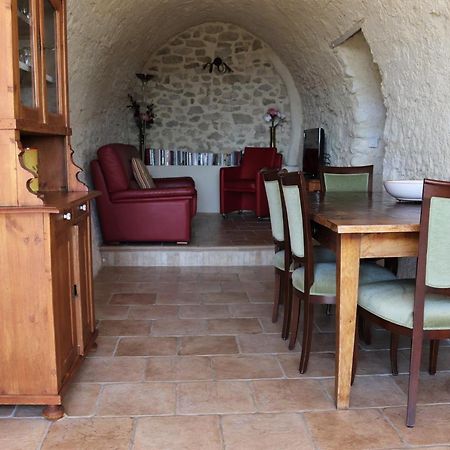 La Petite Grande Apartment Lurs Bagian luar foto
