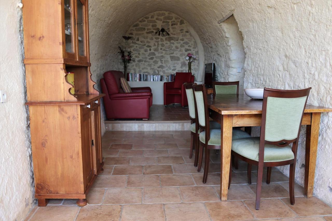 La Petite Grande Apartment Lurs Bagian luar foto