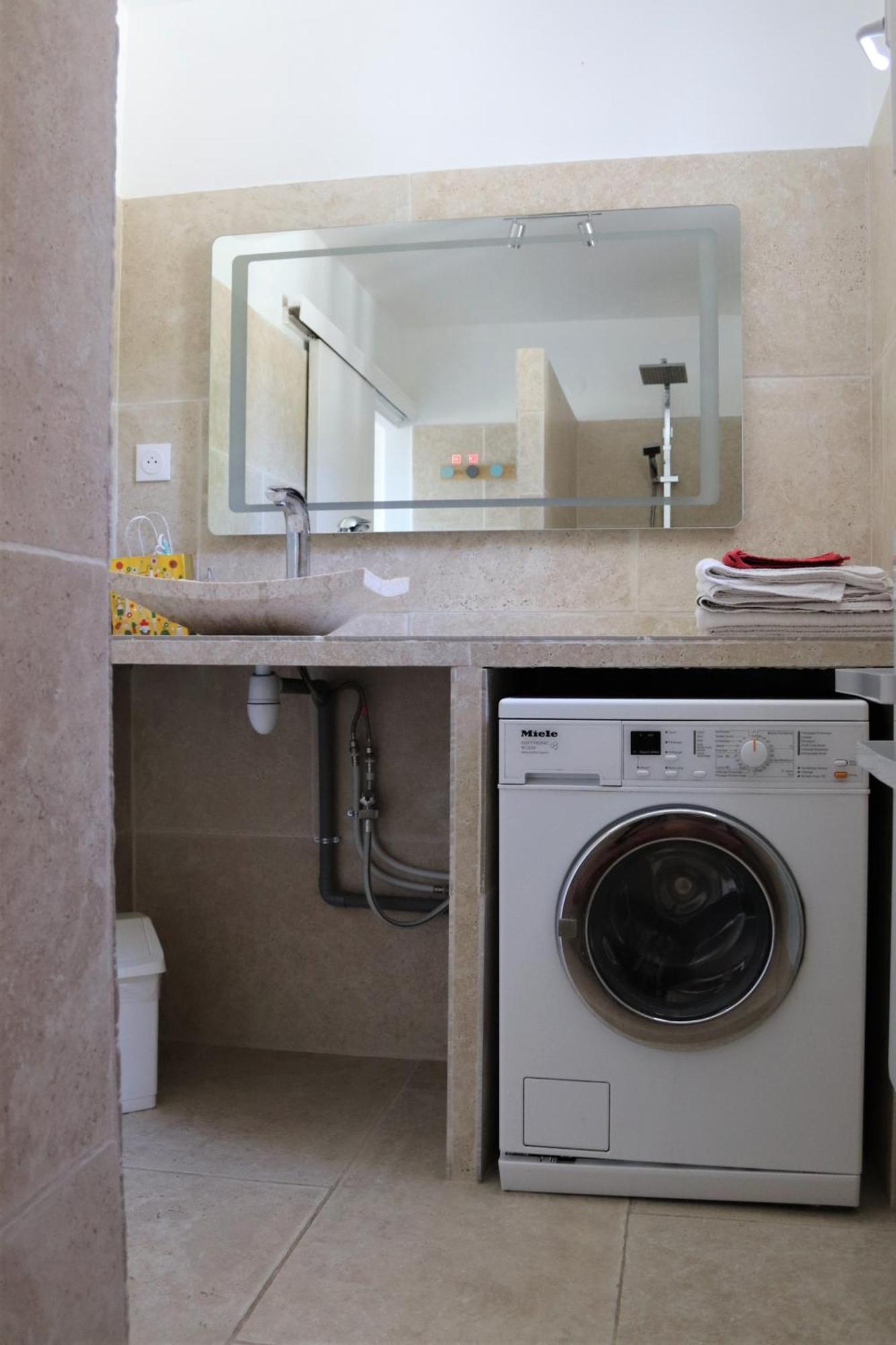 La Petite Grande Apartment Lurs Bagian luar foto